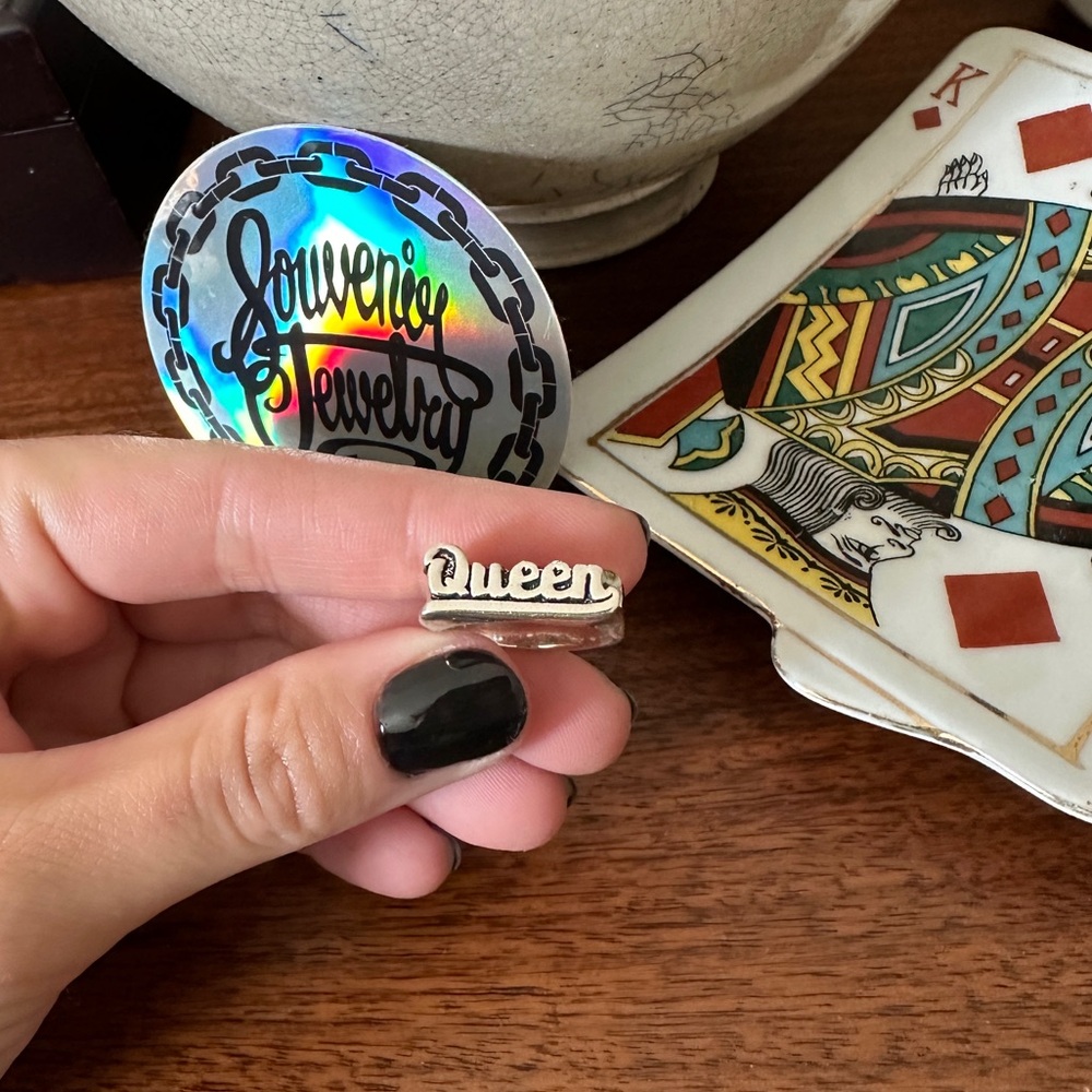 Souvenir Jewelry Queen Sterling Silver Ring